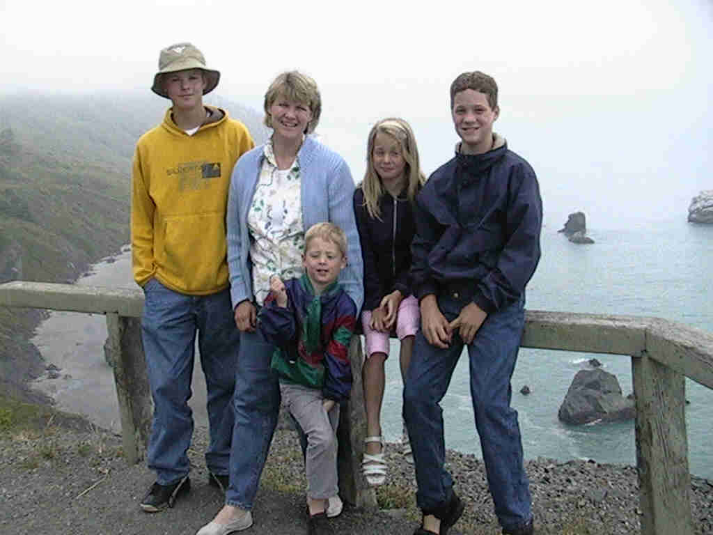 Michael, Maili, Jason, Julie & Scott on the Oregon Coast